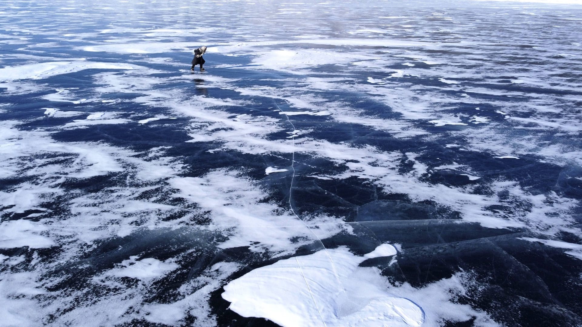 Baikalsee: Das Gewässer ist ein gewaltiges Reservoir an Süßwasser.