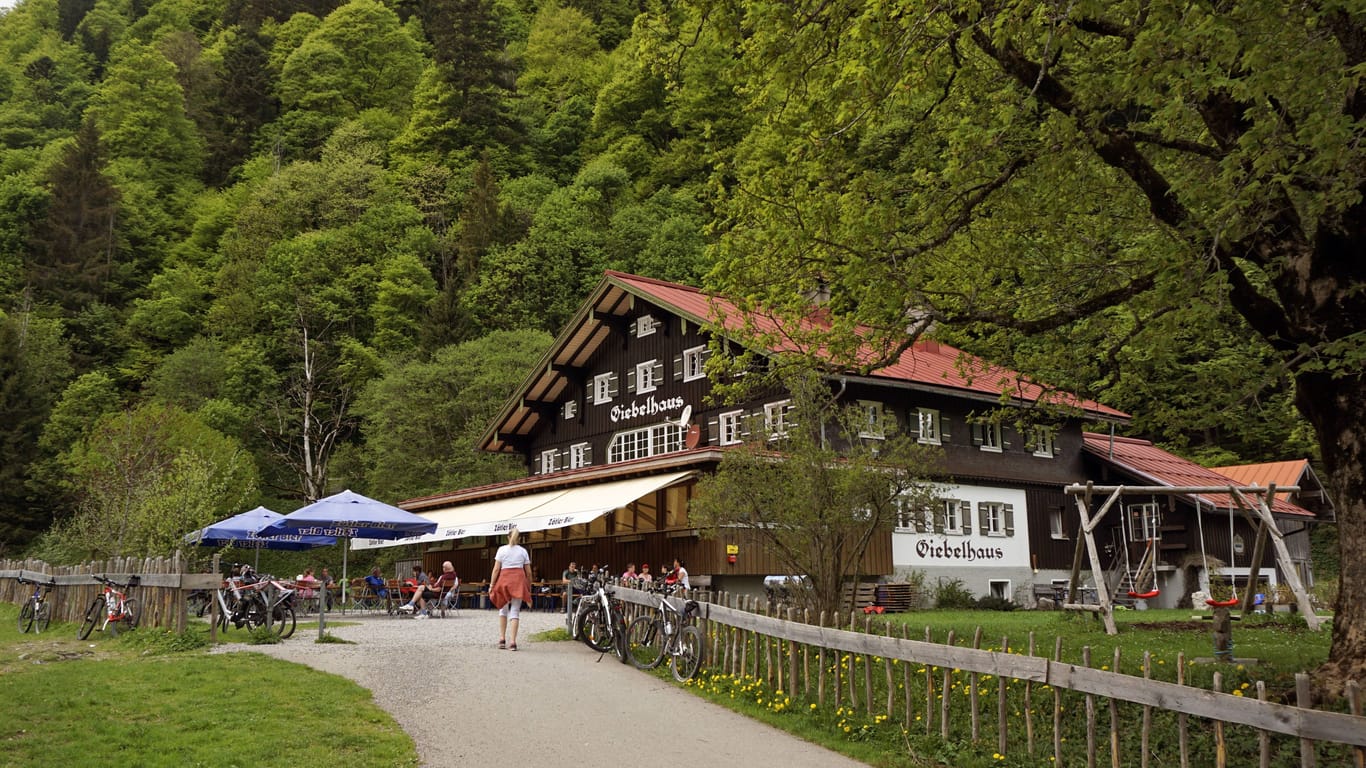 Das Giebelhaus im Hintersteiner Tal (Archivbild): Es ist nur zu Fuß oder nach einer langen Busfahrt zu erreichen.