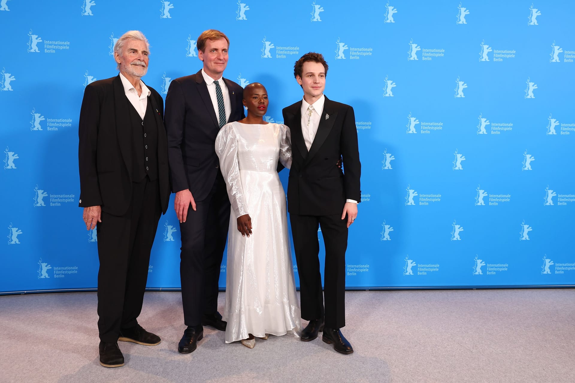 Peter Simonischek, Lars Kraume, Girley Charlene Jazama und Leonard Scheicher bei der Berlinale