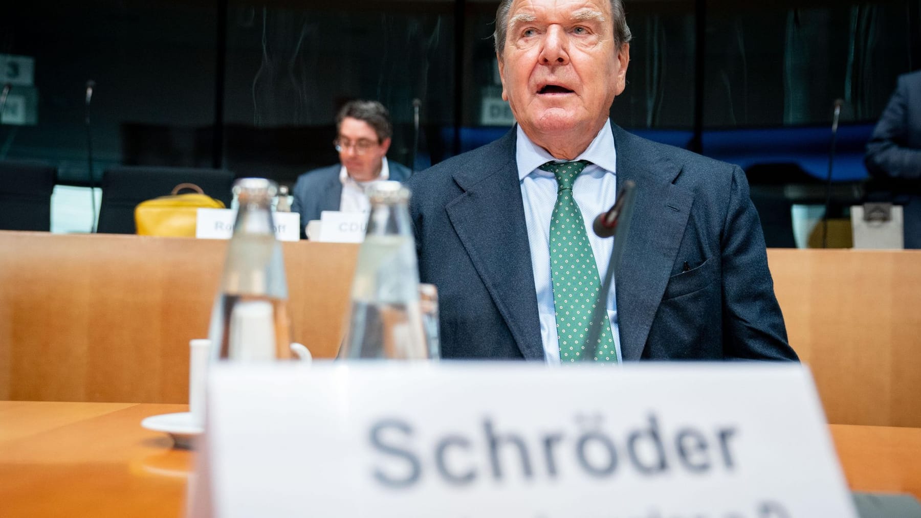 Gerhard Schröder würdigt SPD 