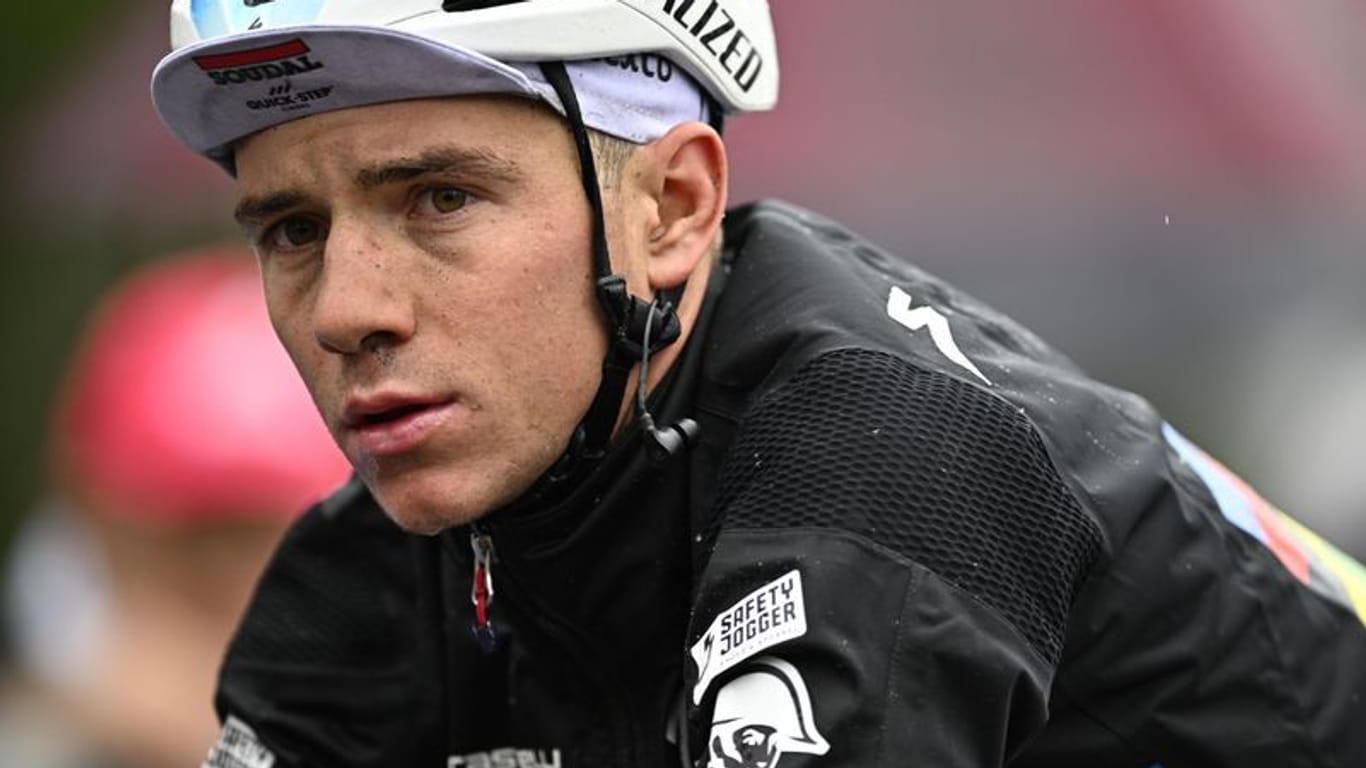 Remco Evenepoel stürzte bei der fünften Etappe des Giro d'Italia gleich zweimal.
