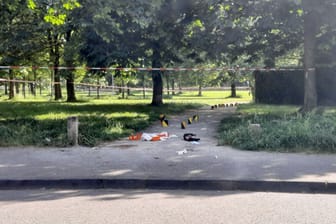 Tatort des Rockermords im Böcking-Park (Archivfoto): Seit Ende Mai sind die Schützen auf der Flucht.