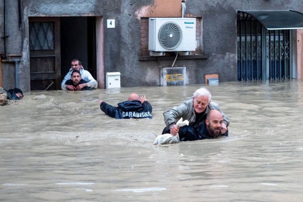 Überschwemmungen in Teilen Italiens