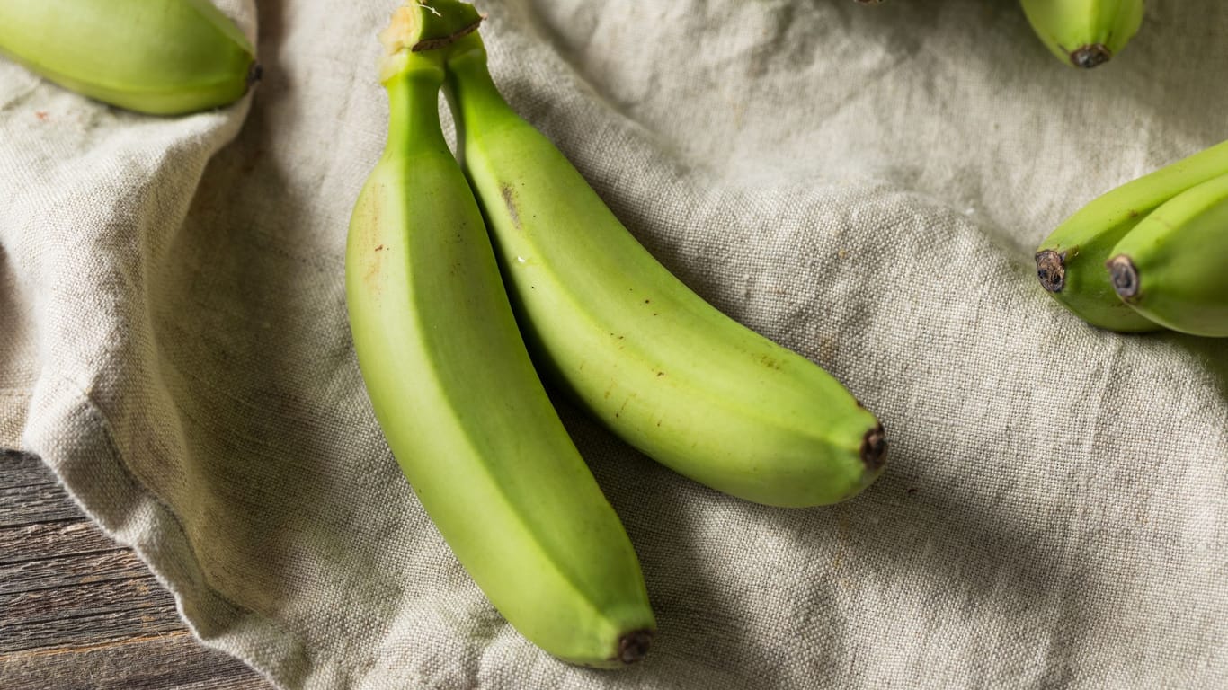 Bananen: Unreife Bananen können zu Verdauungsproblemen führen.