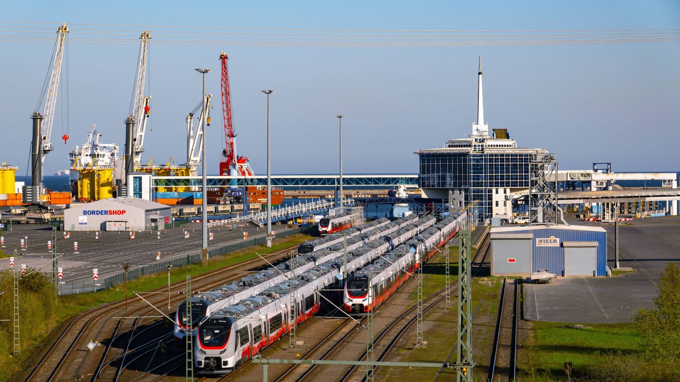 Fährhafen Sassnitz-Mukran: Dort soll die Bundesregierung ein LNG-Terminal planen.