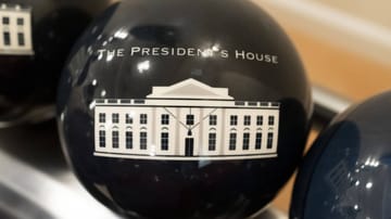 Als Präsident eine ruhige Kugel schieben: Die Bowlingbahn im Weißen Haus.