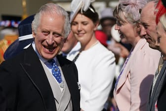 Charles III.: Er lud zu seiner ersten Gartenparty als König.