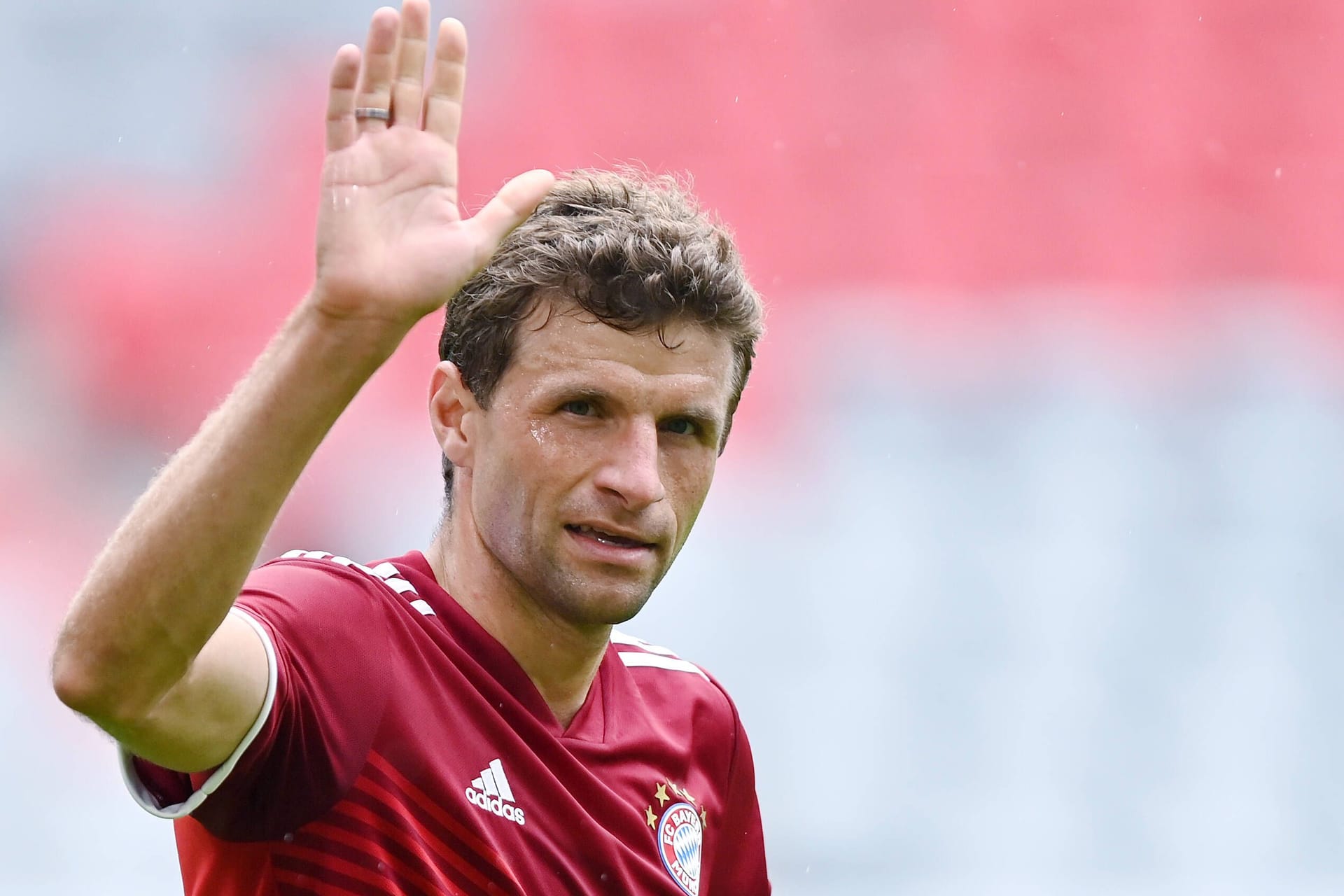 Thomas Müller: Laut Lothar Matthäus ist ein Wechsel der Bayern-Ikone nicht ausgeschlossen.