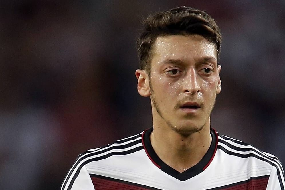 Mesut Özil: Er spielte schon in seiner Jugend für Schalke.