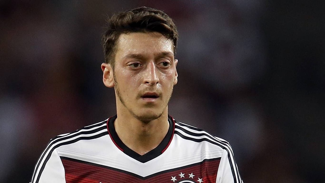Mesut Özil: Er spielte schon in seiner Jugend für Schalke.