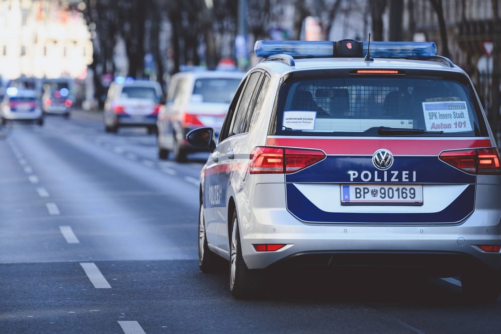 Polizei in Wien (Archivbild): Ein Mann soll eine Frau zwei Jahre lang gestalkt haben.