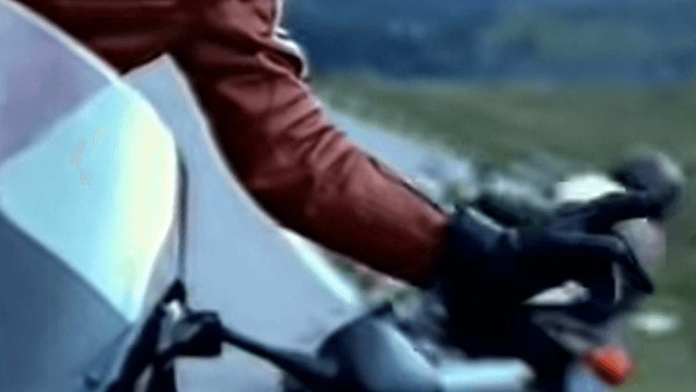 Bikergruß: Sein Ursprung ist Jahrzehnte alt.