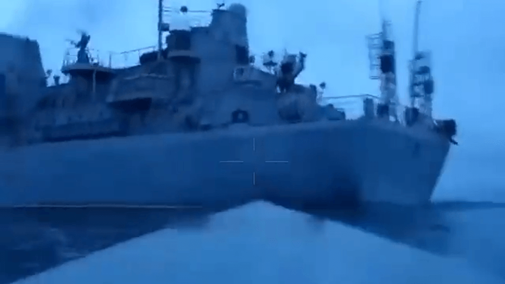 Ziel im Visier: Aufnahme soll den Angriff auf die russische Schwarzmeerflotte zeigen.
