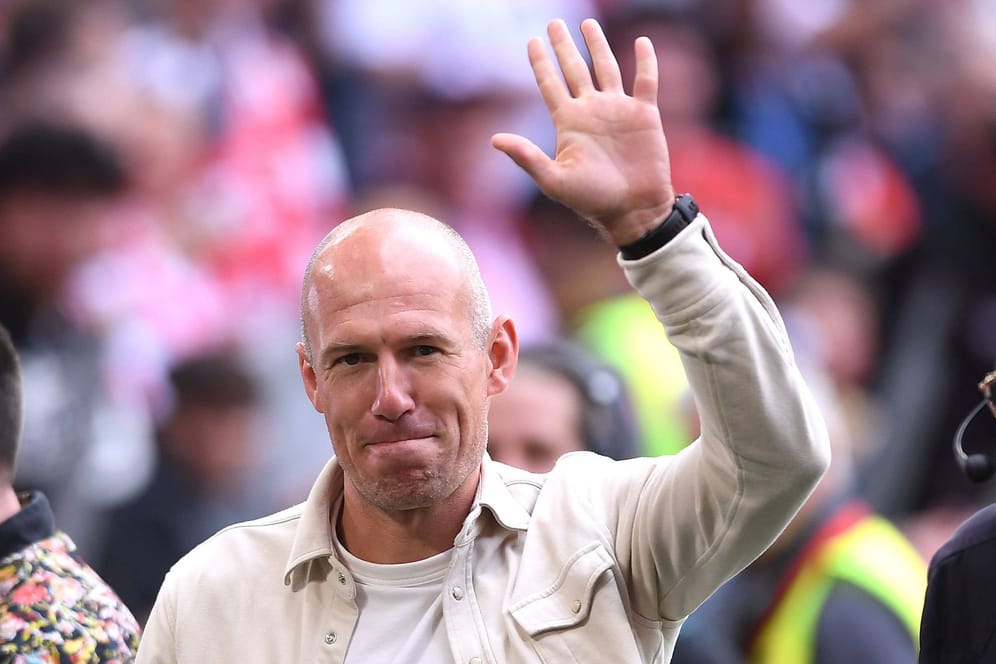 Arjen Robben: Die Bayern-Legende war diese Woche zu Besuch in München und schaute auch beim Heimspiel gegen Leipzig in der Arena vorbei.