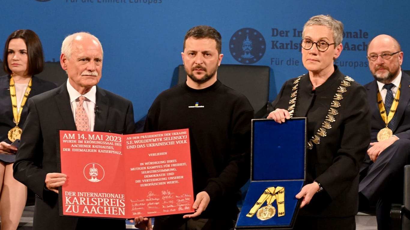 Ukrainischer Präsident in Deutschland - Karlspreis
