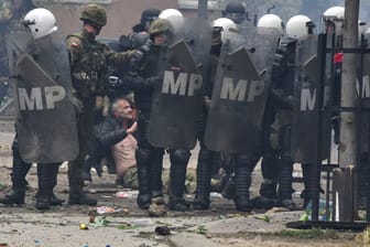 KOSOVO-SERBS/VIOLENCE