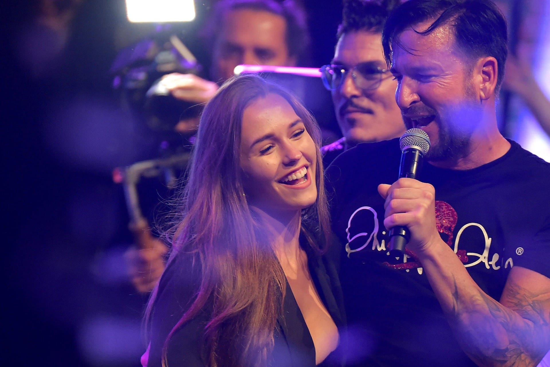 Laura Müller und Michael Wendler bei einem Auftritt.