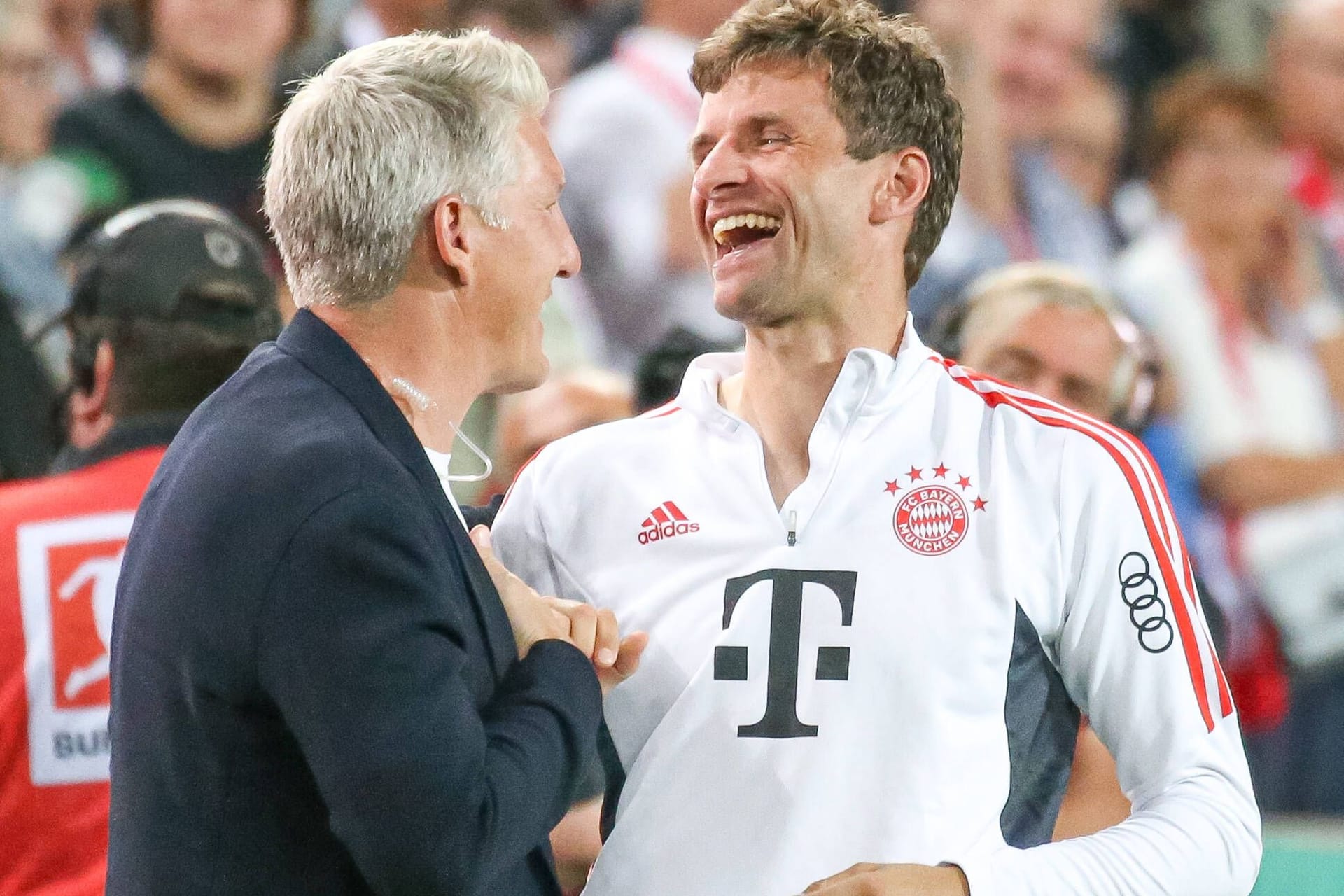 Bastian Schweinsteiger (l.) und Thomas Müller: Die beiden gewannen zahlreiche große Titel mit dem FC Bayern und wurden 2014 gemeinsam in Brasilien Weltmeister.