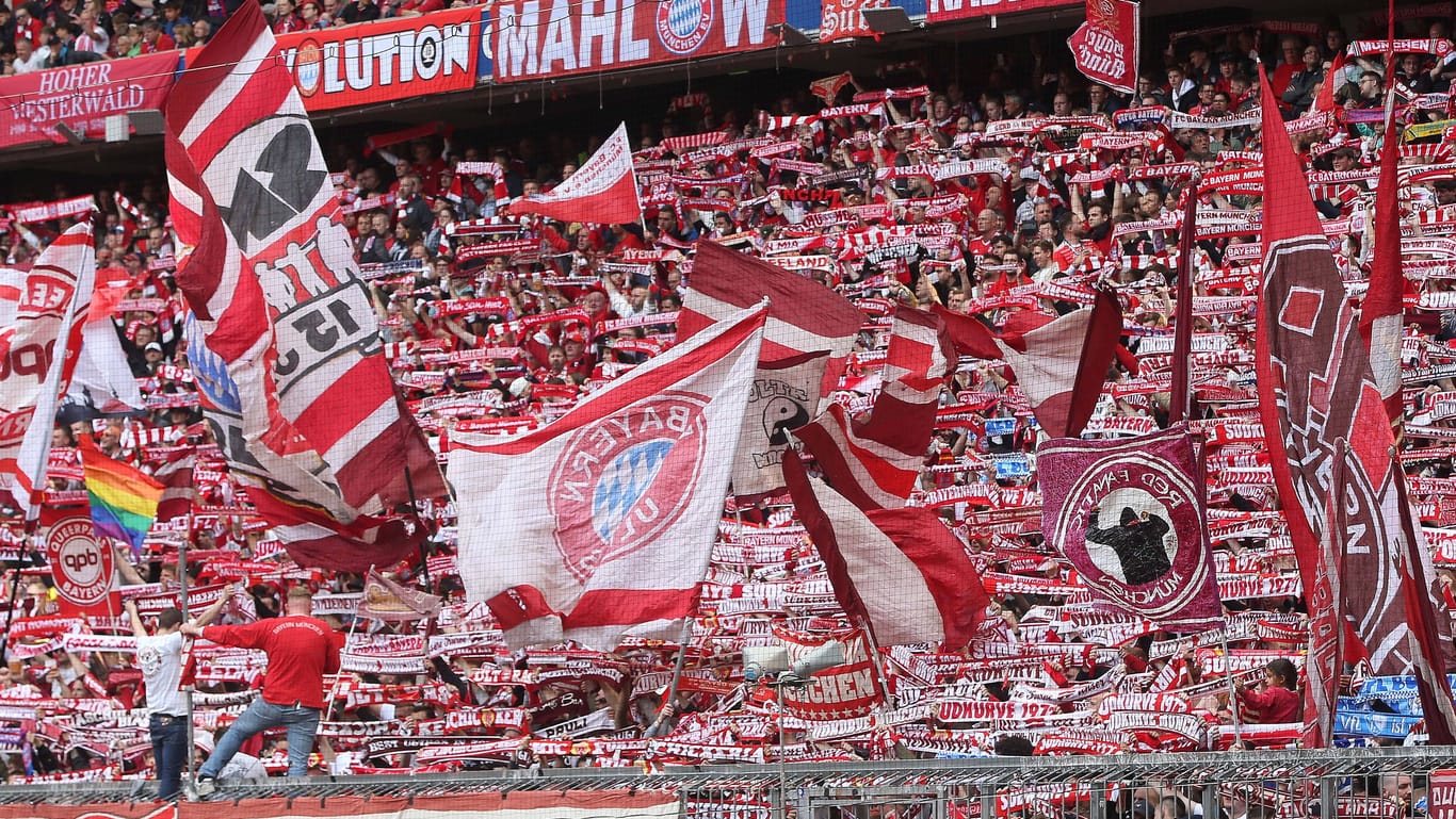 Beim Spiel der Bayern gegen Hertha gab es Diskussionen zwischen Fans und Ordnern.