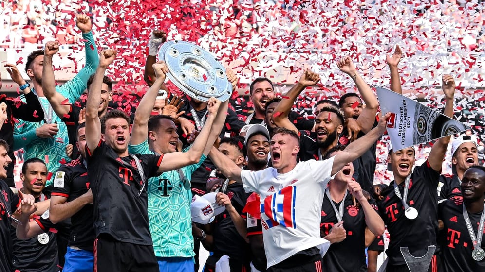 Die Stars des FCB: Sie wurden zum elften Mal in Folge Deutscher Meister.