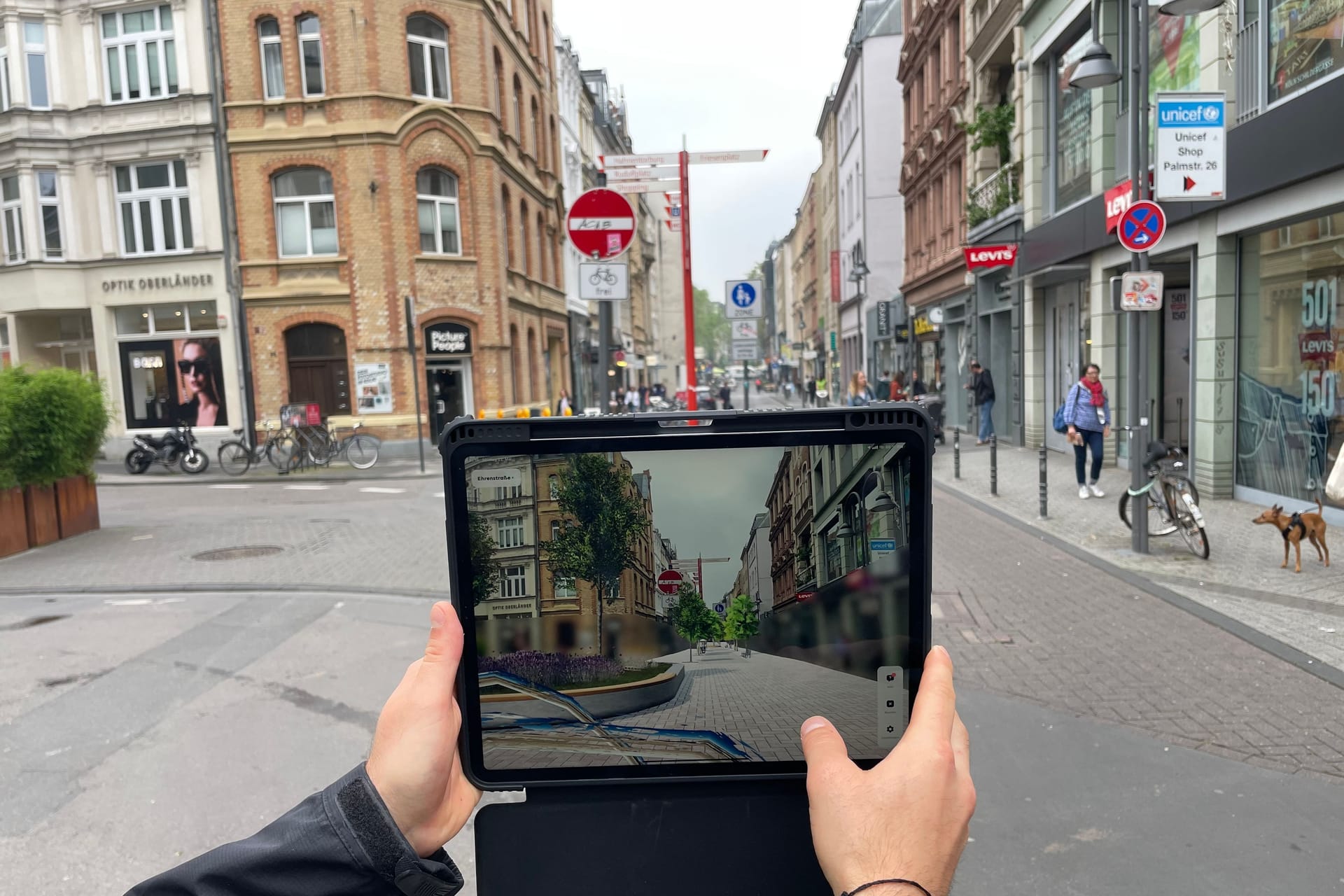 Screenshot aus der App "Cityscaper": So könnte die Ehreanstraße bald aussehen.Screenshot aus der App "Cityscaper": So könnte die Ehreanstraße bald aussehen.