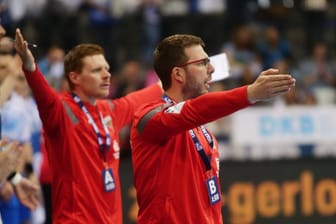 Jaron Siewert beim Spiel in Stuttgart: Sein Team muss sich nach dem Spiel um seinen Champions-League-Platz sorgen.
