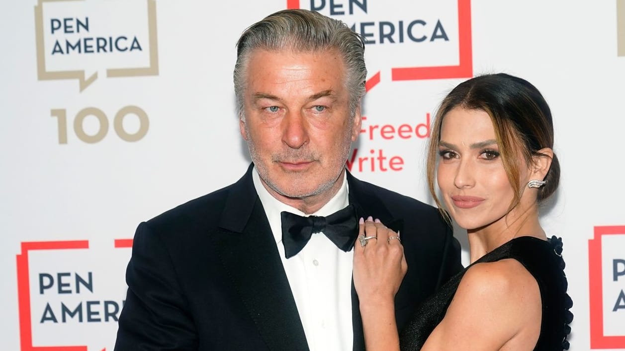 Alec Baldwin und Ehefrau Hilaria Baldwin bei der Gala in New York: Dabei soll es zu einem Zwischenfall gekommen sein.