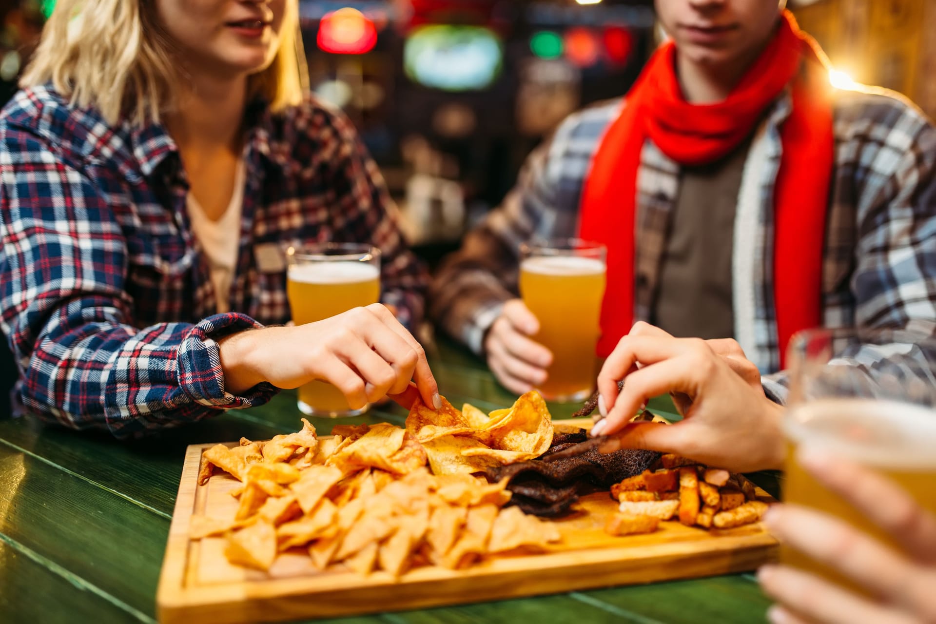 Für viele unwiderstehlich: Warum ist die Lust am Futtern so schwer zu bremsen?