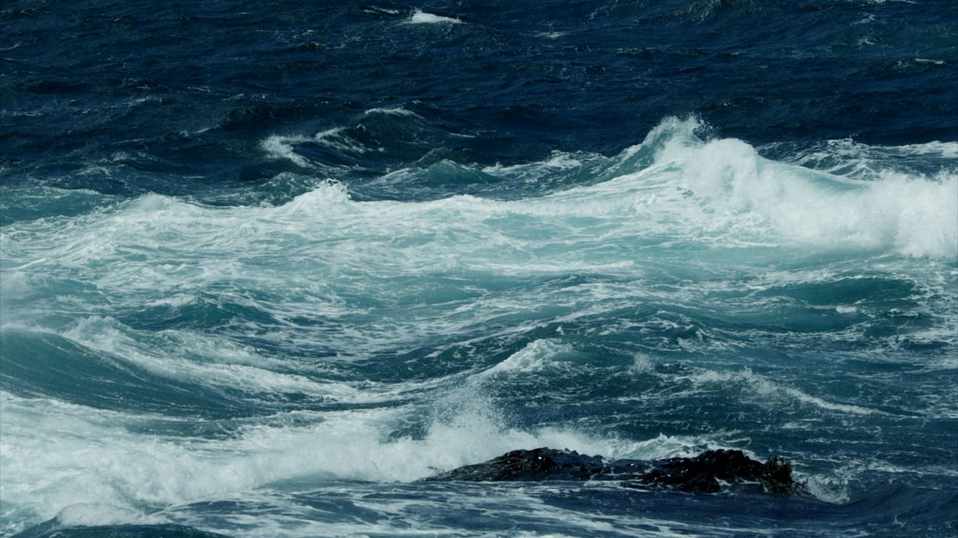 Stürmische Wellen im Atlantik: Das Bermuda-Dreieck gilt als Region, in der sich rätselhafte Vorfälle ereignen (Symbolbild).