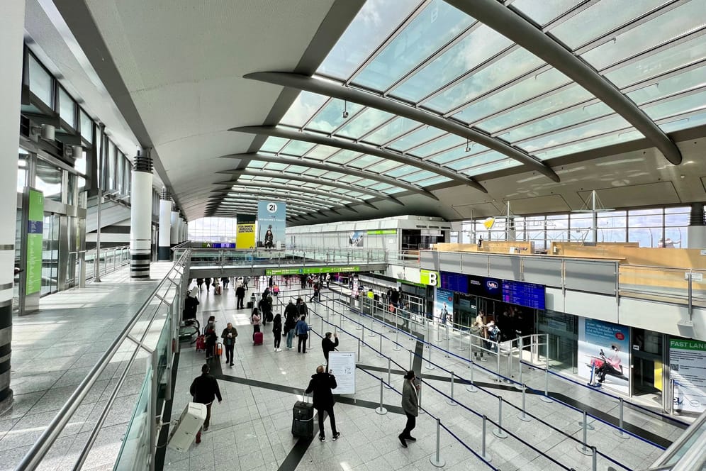 Flughafen Dortmund: Nach 18 Jahren Fluch konnte die Bundespolizei einen Gesuchten festnehmen.
