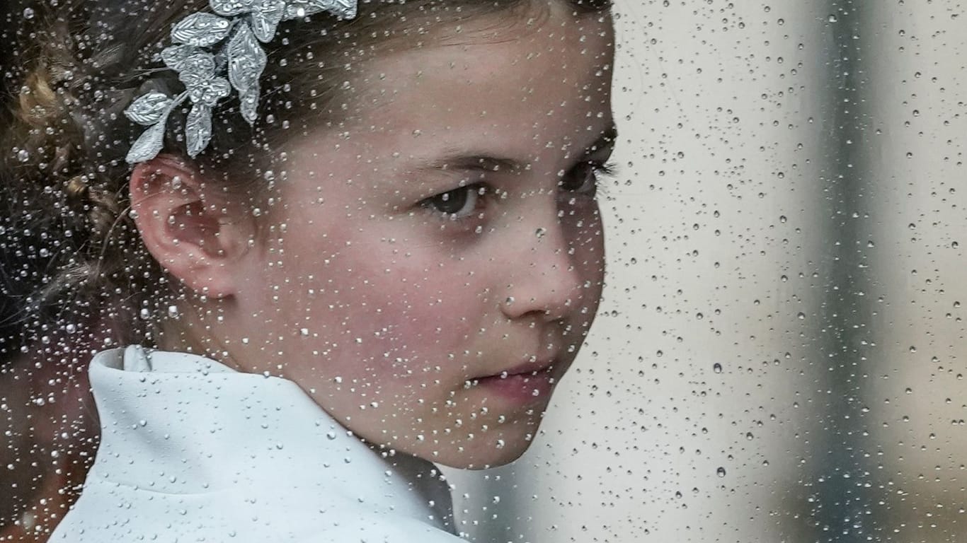 Prinzessin Charlotte: Sie sorgte mit ihrem Auftritt am Samstag bei der Krönung für Begeisterung.