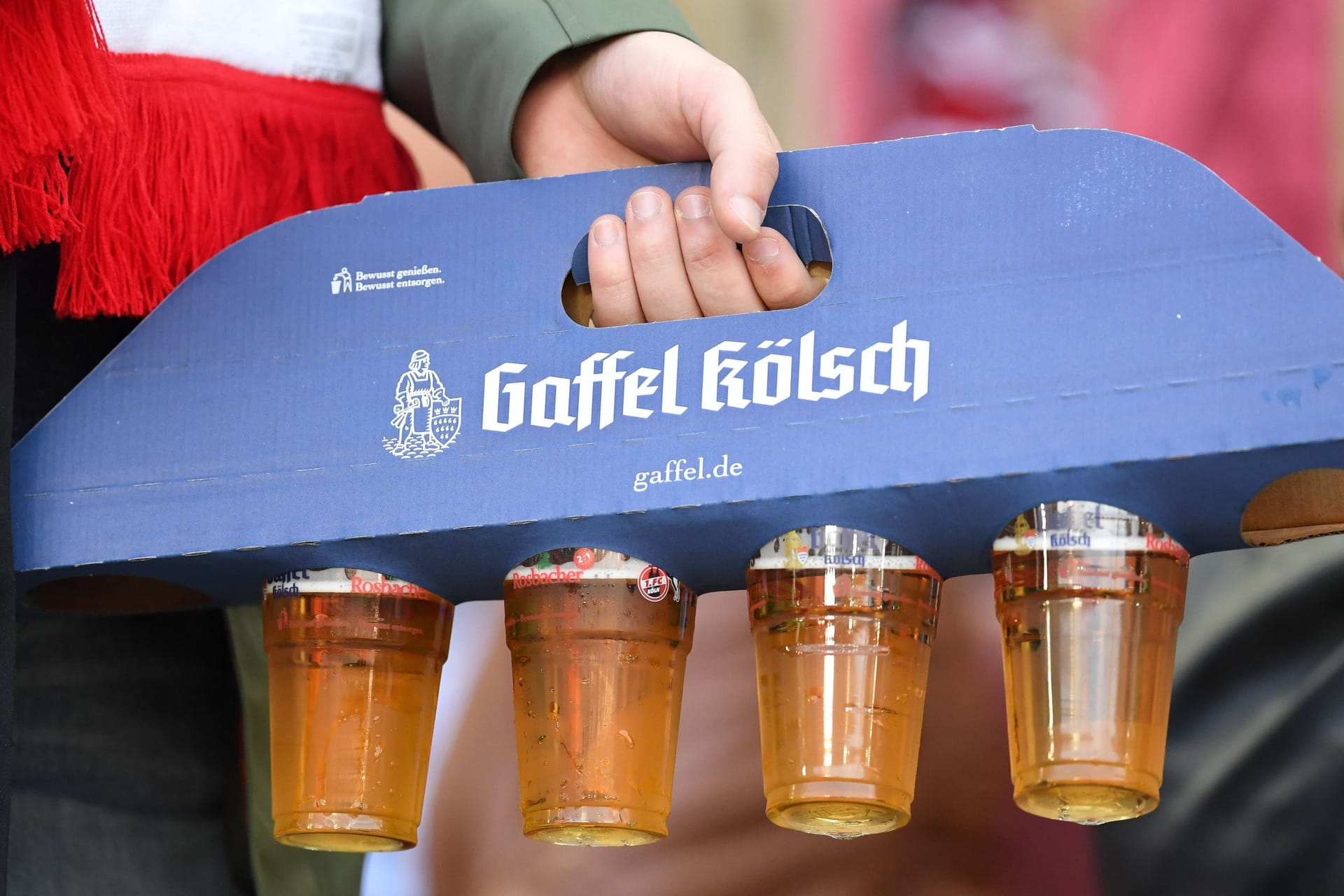 Rheinenergiestadion in Köln: Nach dem letzten Saisonspiel können sich die Fans im Stadion auf freibier freuen.