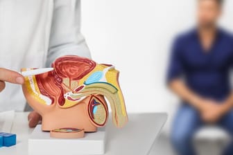 Eine Prostataentzündung ist häufig langwierig und geht mit heftigen Beschwerden einher.