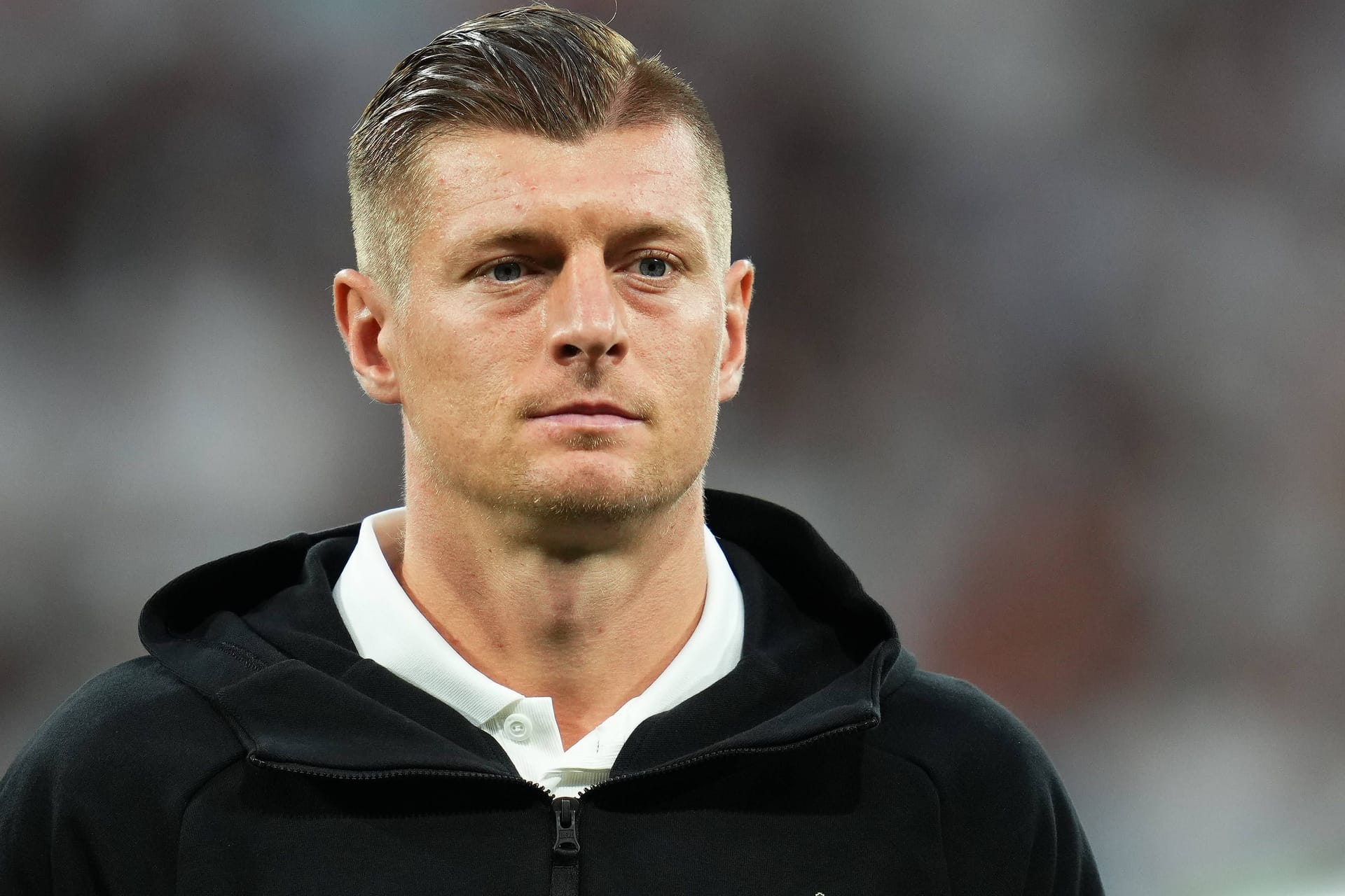 Toni Kroos: Der deutsche Ex-Nationalspieler hat seinen Vertrag in Madrid um ein Jahr verlängert.