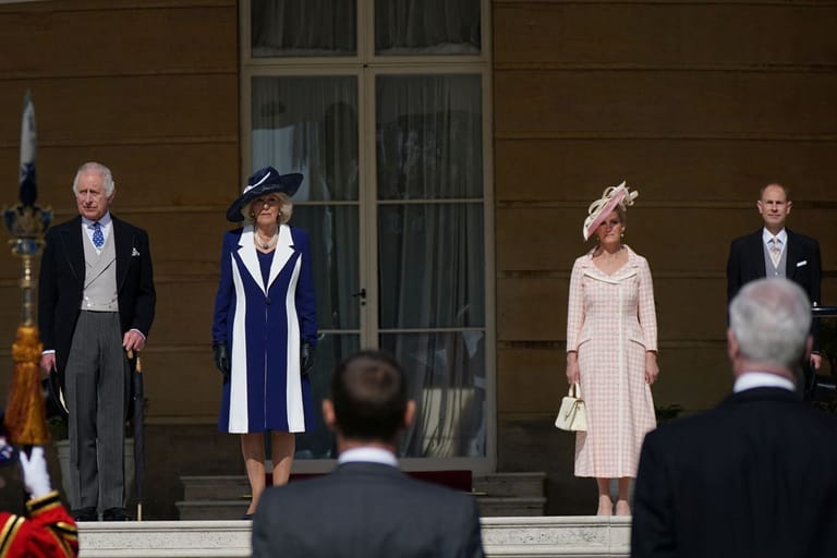 König Charles und Königsgemahlin Camilla mit Prinz Edward und Sophie, Herzog und die Herzogin von Edinburgh.