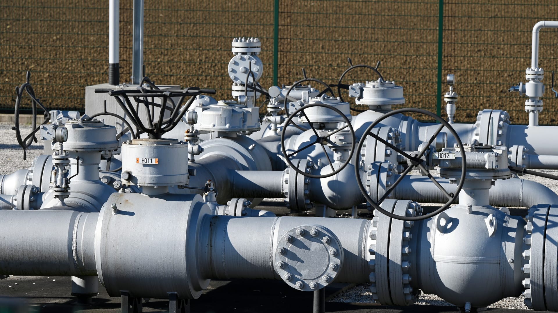Gaspipeline (Symbolbild): In Russland soll ein Mensch bei der Explosion an einer Pipeline gestorben sein.