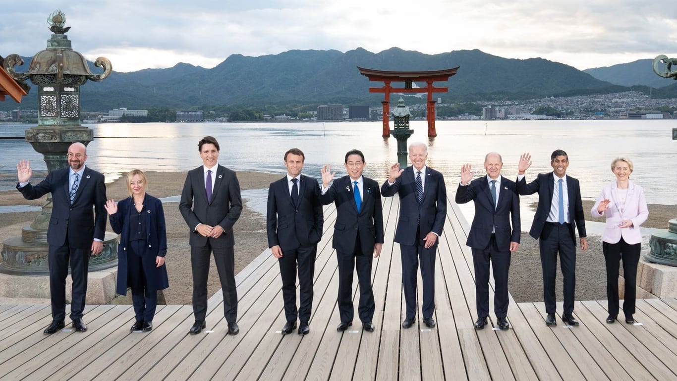 Charles Michel, Giorgia Meloni, Justin Trudeau, Emmanuel Macron, Fumio Kishida, Joe Biden, Olaf Scholz, Rishi Sunak und Ursula von der Leyen trafen sich in Hiroshima.