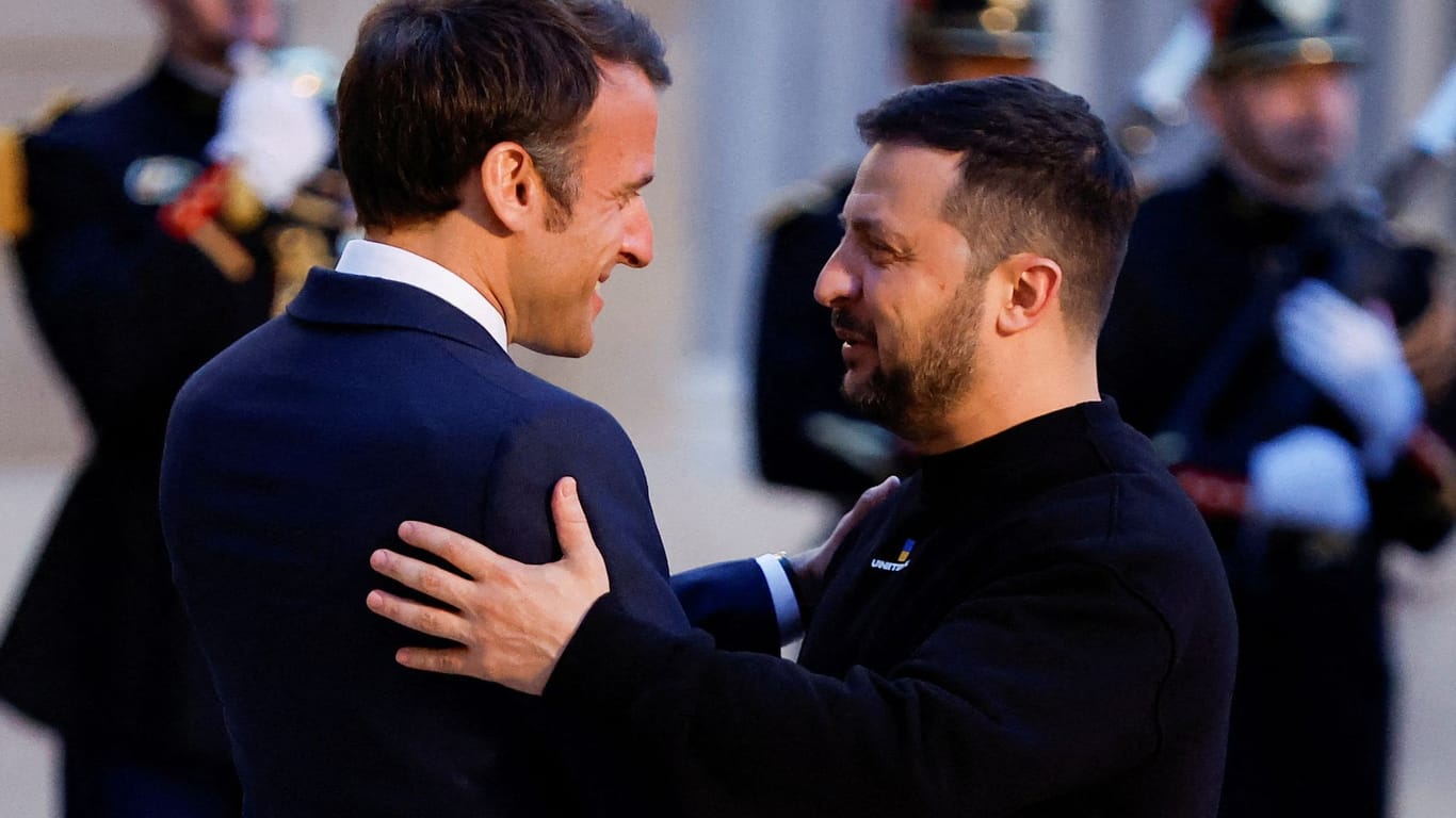 Macron und Selenskyj in Paris.