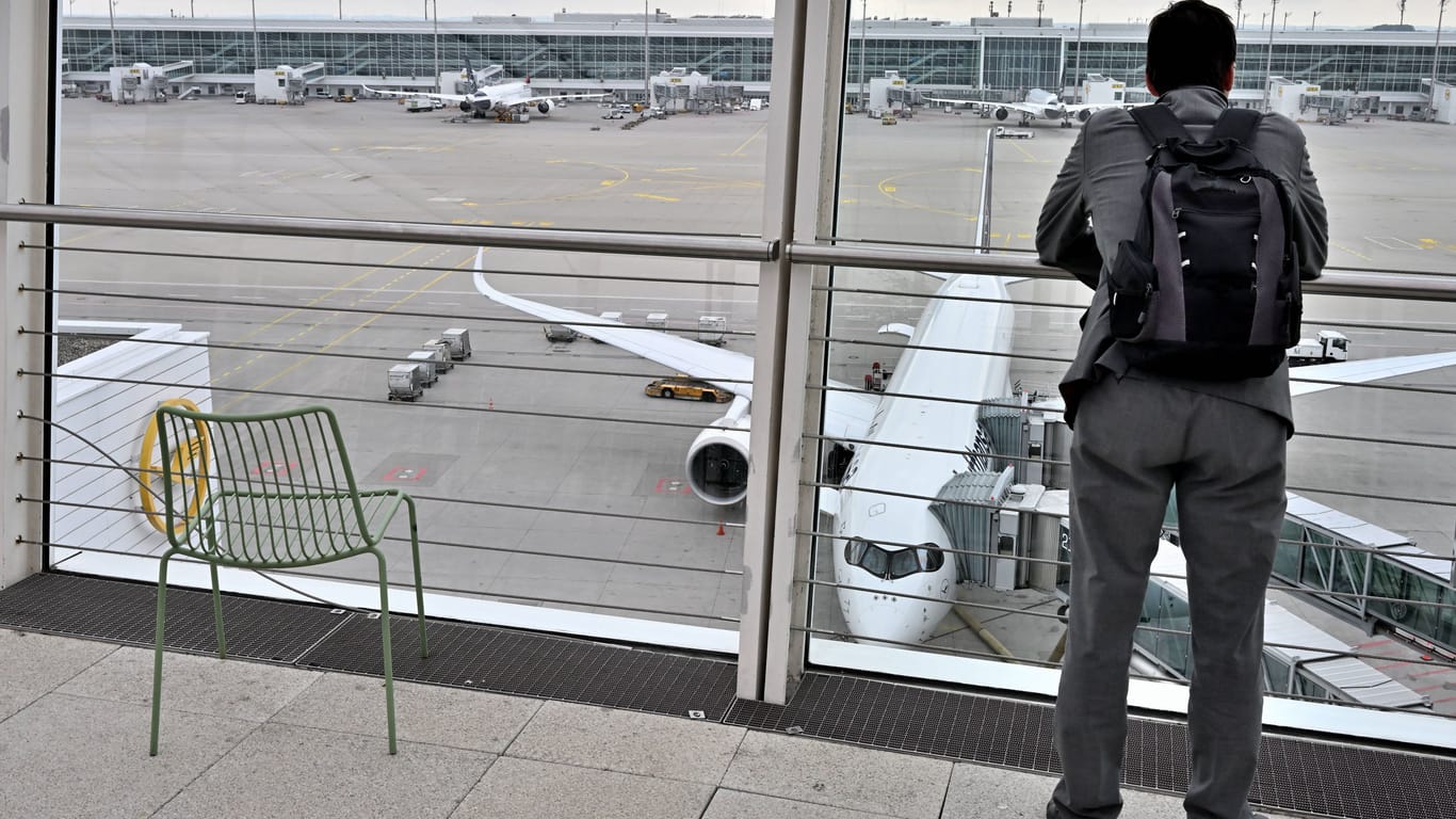 Flughafen München (Archivbild): Passagiere klagen über massive Probleme mit der neuen Airline.
