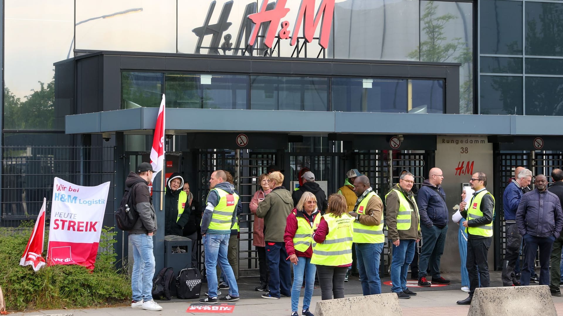 Verdi ruft zu Warnstreik im Hamburger Einzelhandel auf