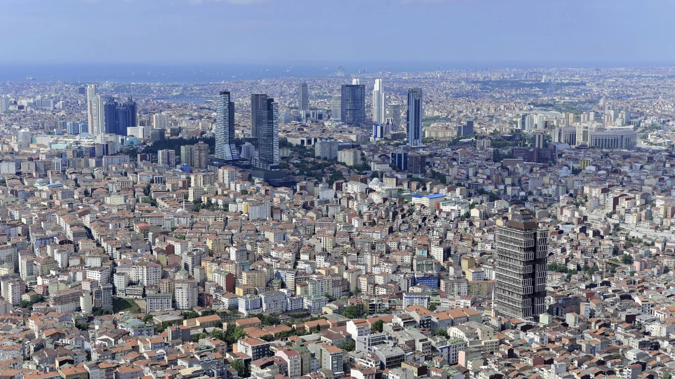 Ausblick vom Istanbul Sapphire: Von dieser Plattform können Sie zwei Kontinente überblicken.