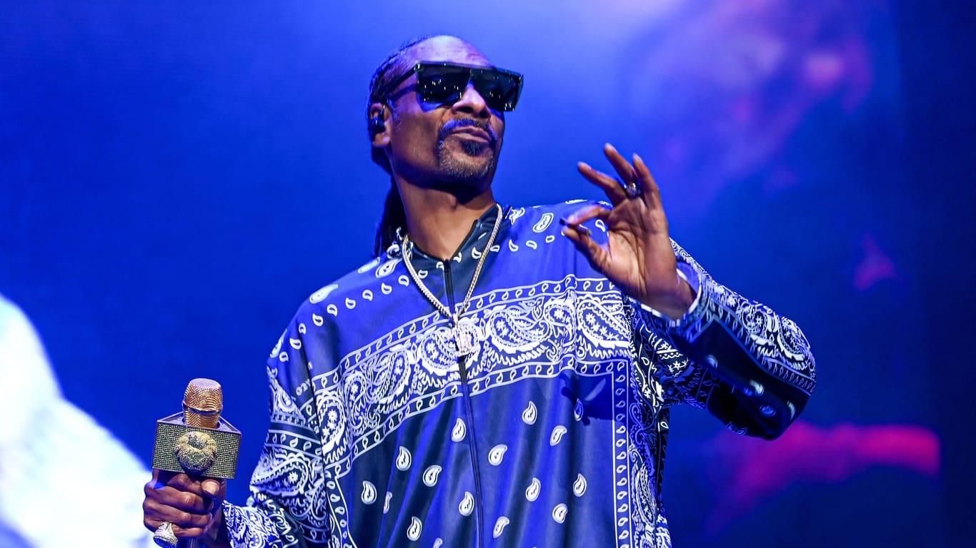 Snoop Dogg: Der Rapper ist Teil einer Bietergruppe für einen Eishockey-Klub.
