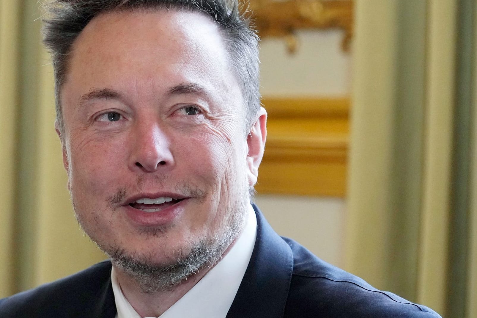 Elon Musk: Er hat im Mai 2023 seinen Rückzug als CEO von Twitter angekündigt.