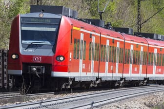 Ein Regionalzug zwischen Stuttgart und Ulm: Bei Tübingen kam es zu einem Unfall.