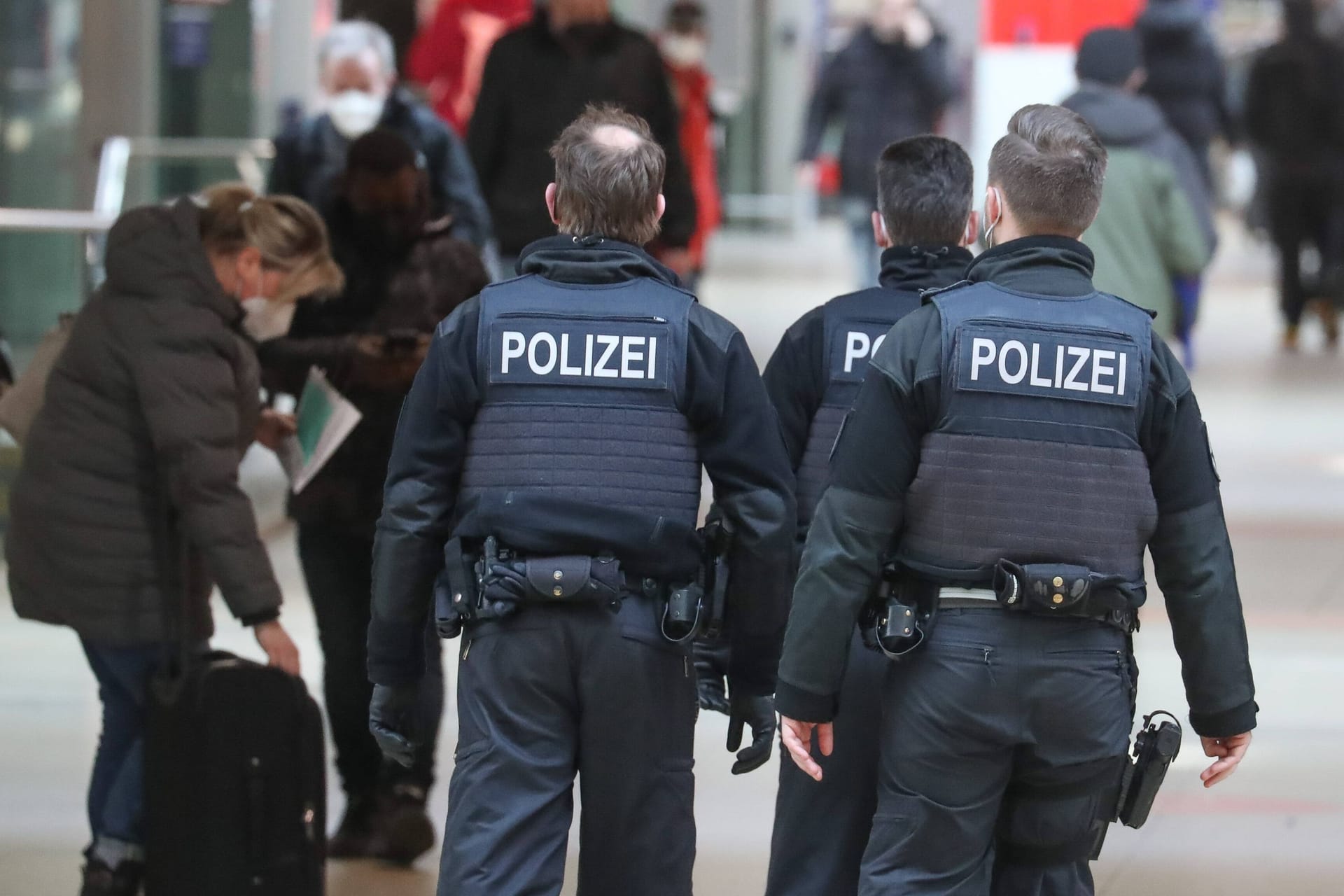 Hauptbahnhof Hannover: Für den Vatertag hat die Bundespolizei ein Verbot erlassen.