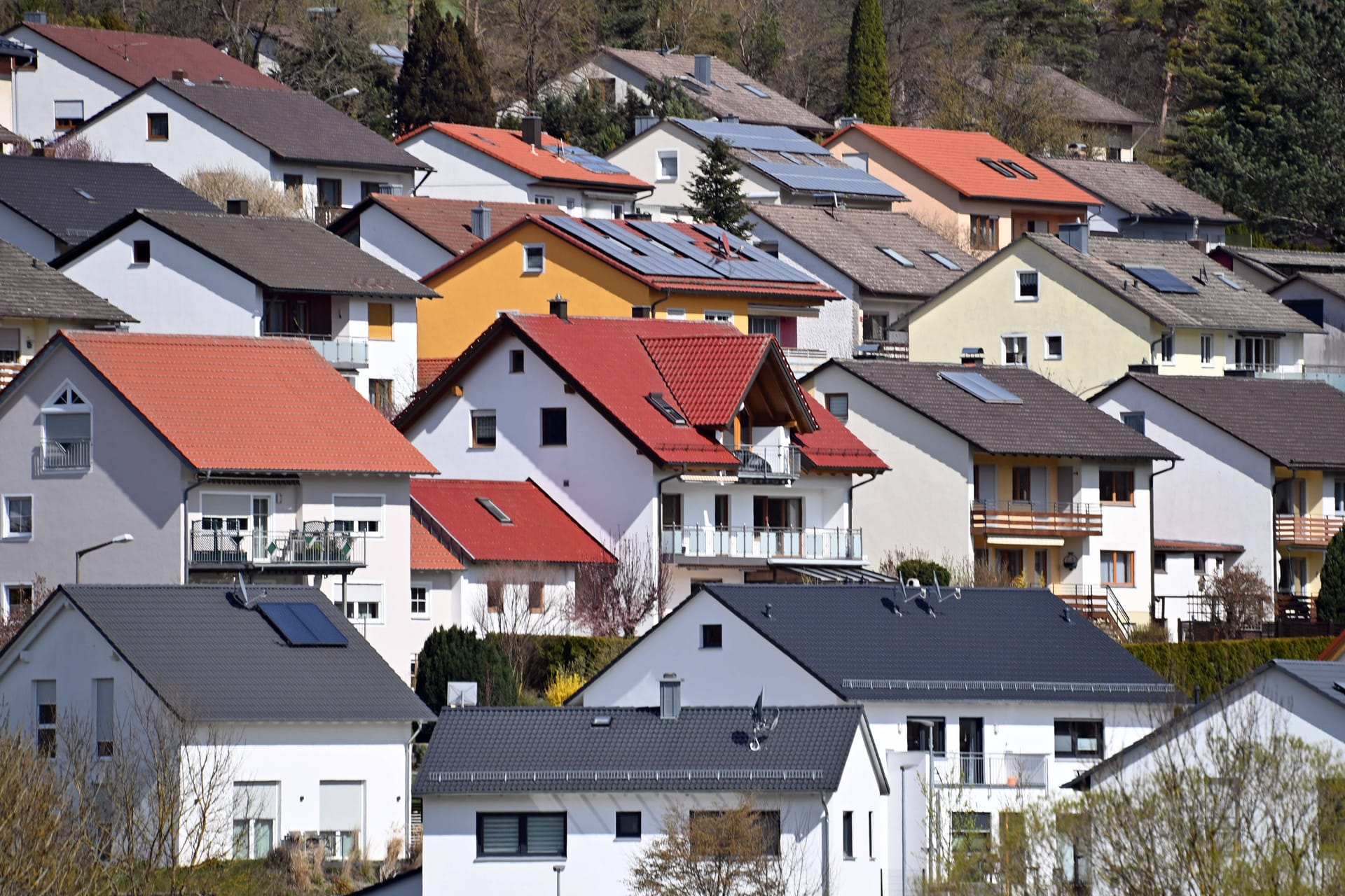 Die neue Grundsteuer könnte manche Eigentümer stärker belasten als andere. Die neue Grundsteuer könnte manche Eigentümer stärker belasten als andere.