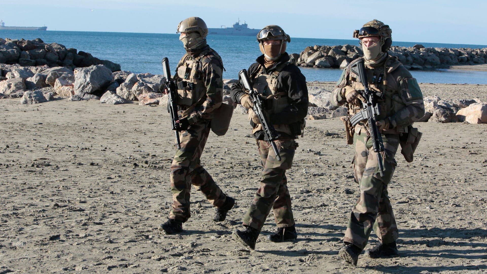 Französische Soldaten (Symbolbild): Frankreich hat erstmals eine Hyperschallrakete getestet.