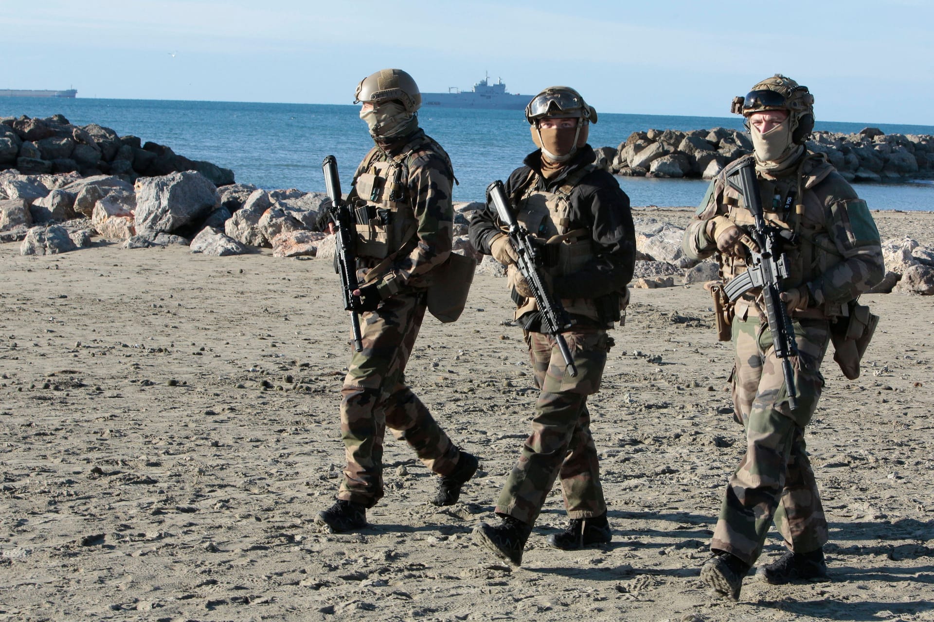 Französische Soldaten (Symbolbild): Frankreich hat erstmals eine Hyperschallrakete getestet.