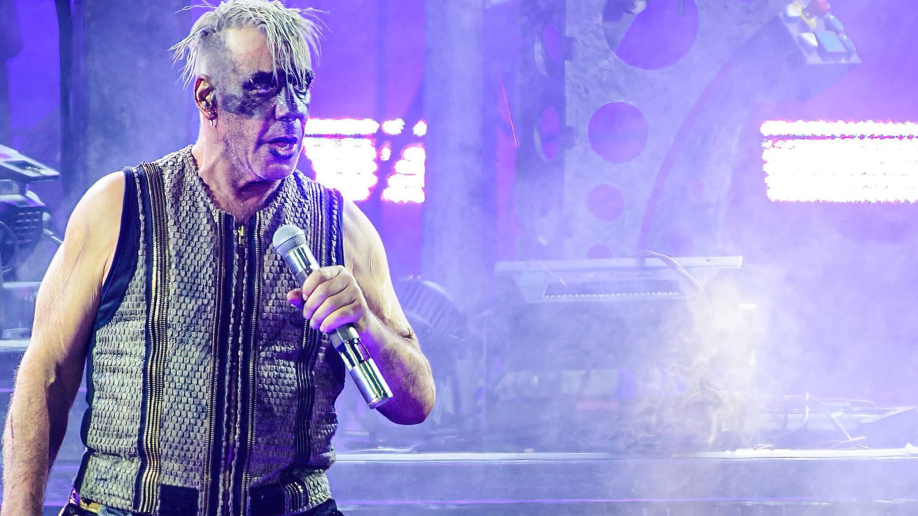 Till Lindemann: Gegen den Rammstein-Frontmann stehen Vorwürfe im Raum.