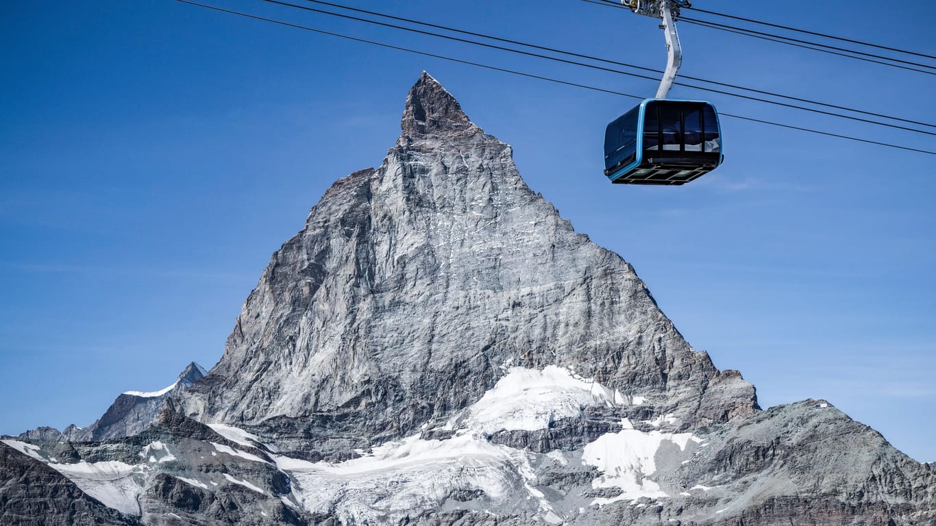 Matterhorn Glacier Ride I: Ab 1. Juli gibt es hier noch eine zweite Seilbahn, die bis nach Italien führt.